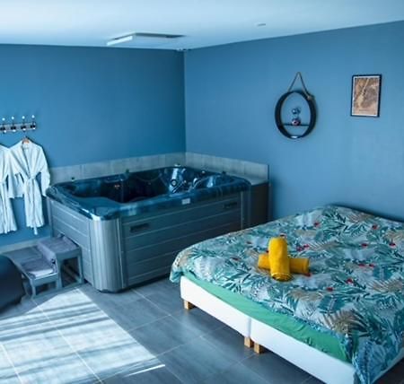 Love Room - La Parenthese Saint-Bauzille-de-la-Sylve 外观 照片